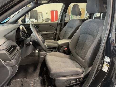Used 2025 Subaru Forester Premium AWD/4WD image 11