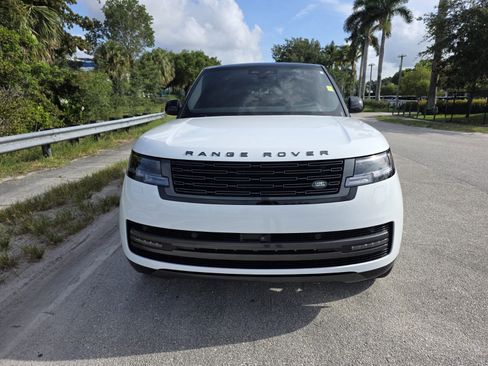 Certified 2025 Land Rover Range Rover SE AWD/4WD image 8