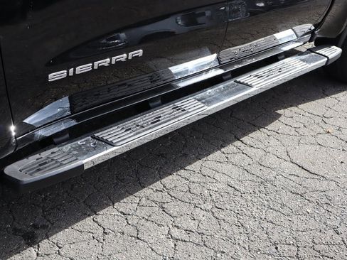 New 2026 GMC Sierra 1500 SLT w/ SLT Premium Plus Package image 10