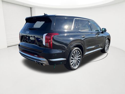 Used 2023 Hyundai Palisade Calligraphy image 7