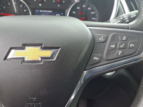 Used 2020 Chevrolet Equinox LT w/ LPO, Floor Liner Package image 24