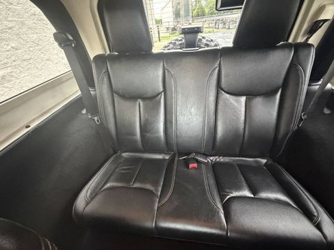 Used 2014 Jeep Wrangler Rubicon w/ Dual Top Group AWD/4WD image 17