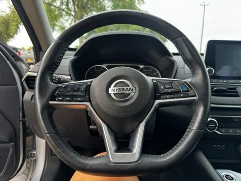 Used 2019 Nissan Altima 2.5 SV FWD image 25