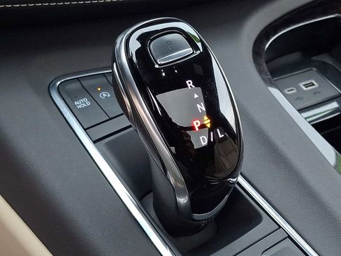 Used 2023 Cadillac Escalade Premium Luxury image 17