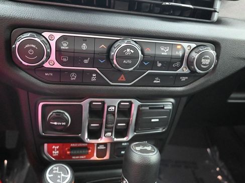 New 2026 Jeep Wrangler Unlimited Sport image 18