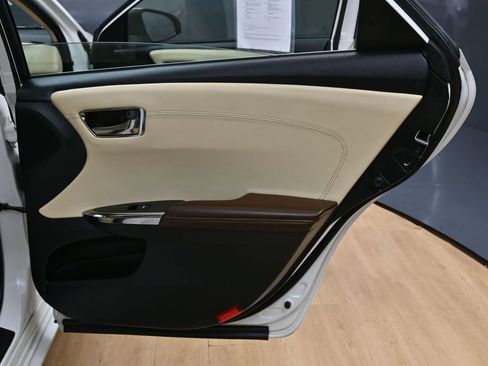 Used 2015 Toyota Avalon XLE Touring FWD image 35