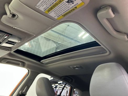 Used 2019 Subaru Crosstrek 2.0i Premium w/ Moonroof Package AWD/4WD image 25