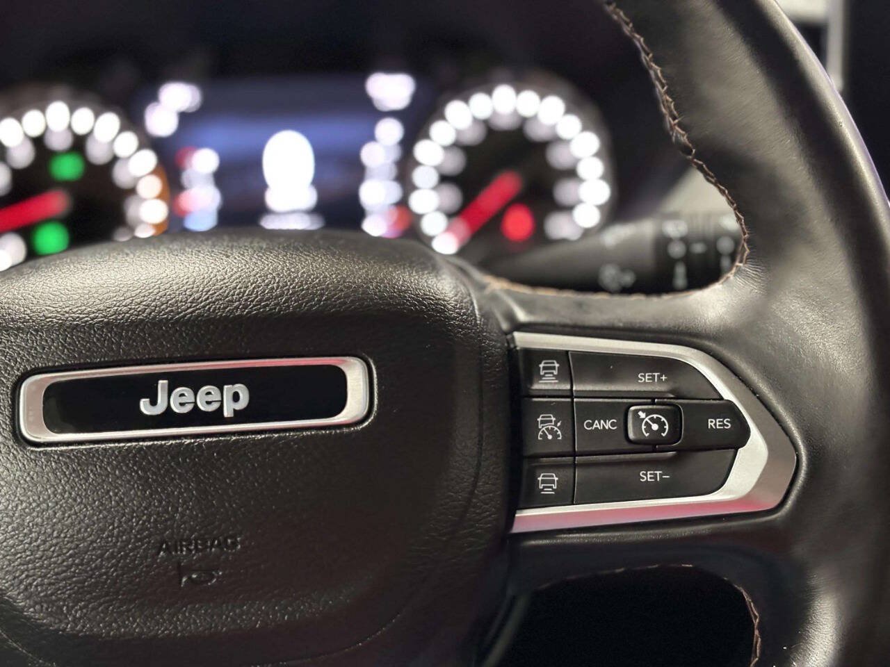 Used 2022 Jeep Compass Limited AWD/4WD image 30