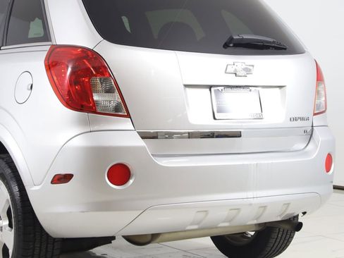 Used 2014 Chevrolet Captiva Sport LT w/ Convenience Package FWD image 19