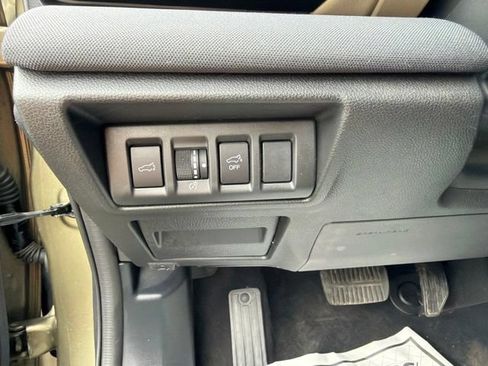 Used 2024 Subaru Outback Premium AWD/4WD image 20