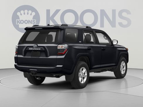 Used 2023 Toyota 4Runner SR5 Premium w/ Moonroof Package AWD/4WD image 2