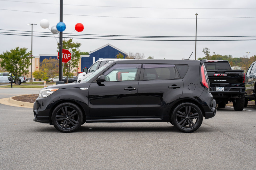 Used 2016 Kia Soul + w/ Tarmac Special Edition FWD image 4