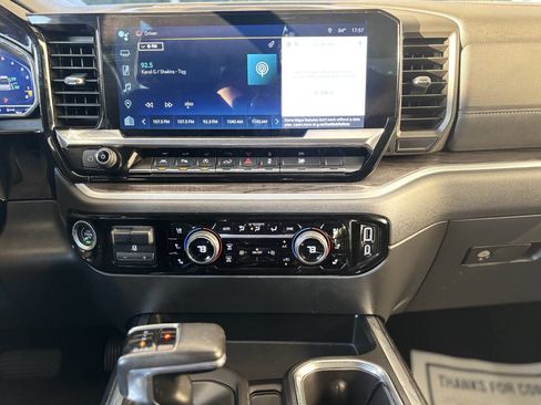 Used 2022 Chevrolet Silverado 1500 LTZ w/ Technology Package image 17