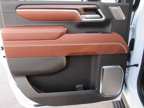 New 2026 GMC Sierra 3500 Denali Ultimate image 17