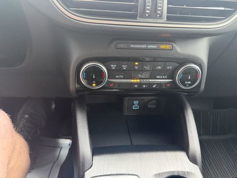 Used 2022 Ford Escape SEL AWD/4WD image 23