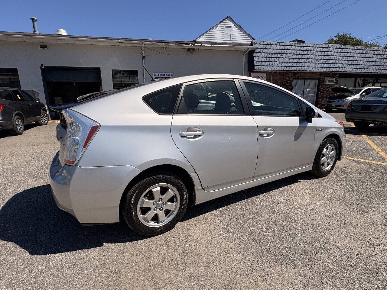 Used 2010 Toyota Prius Two FWD image 7