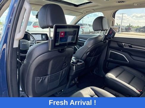 Used 2023 Kia Telluride S w/ S Sunroof Package FWD image 3