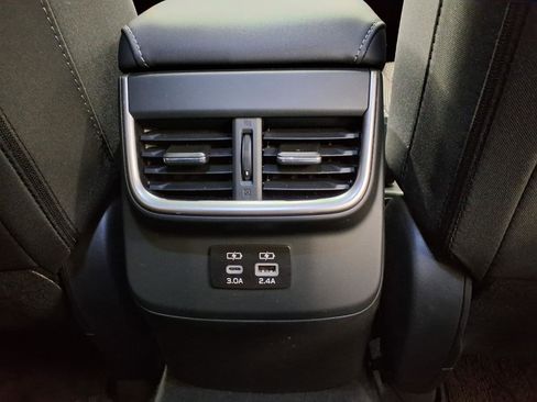 Used 2024 Subaru Outback Premium AWD/4WD image 14