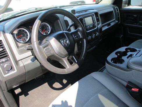 Used 2015 RAM 2500 Tradesman w/ Chrome Appearance Group image 30