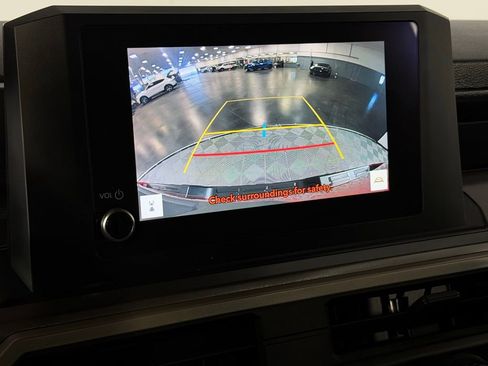 Used 2025 Toyota Tacoma TRD Sport image 18