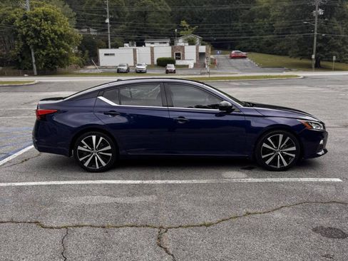 Used 2021 Nissan Altima 2.5 SR FWD image 7