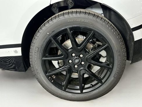 Used 2026 Land Rover Range Rover Velar Dynamic SE AWD/4WD image 30