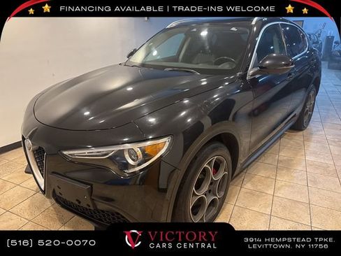 Used 2018 Alfa Romeo Stelvio AWD image 1