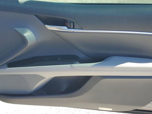 Used 2019 Toyota Camry XLE image 42