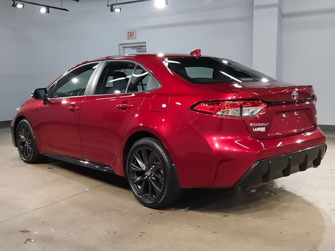 Used 2023 Toyota Corolla SE image 5