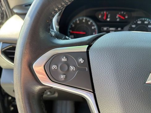 Used 2020 Chevrolet Traverse LT image 23