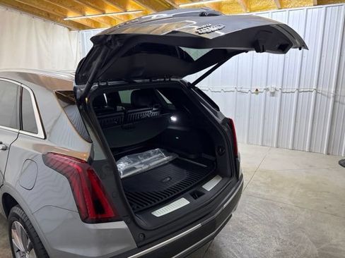 Used 2024 Cadillac XT5 Premium Luxury w/ LPO, Floor Liner Package AWD/4WD image 10