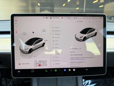 Used 2023 Tesla Model 3 Standard Range RWD image 2