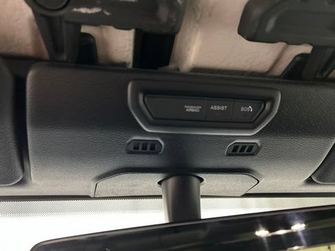 Used 2023 Jeep Wrangler Unlimited Sahara w/ Cold Weather Group AWD/4WD image 13