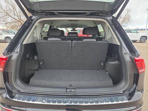 Used 2024 Volkswagen Tiguan Wolfsburg Edition image 18