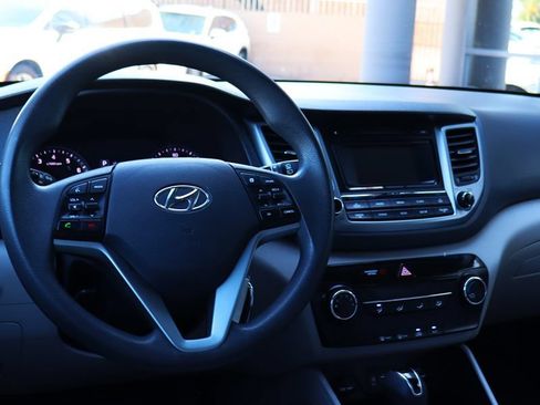 Used 2017 Hyundai Tucson SE w/ SE Popular Package 02 FWD image 35