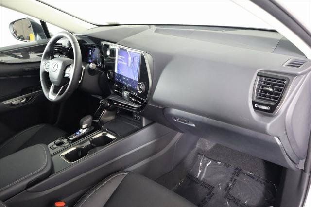 Certified 2025 Lexus NX 250 FWD w/ Accessory Package (Z2) image 9