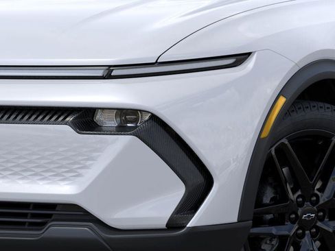 New 2026 Chevrolet Equinox EV LT w/ LPO, Blackout Package image 10