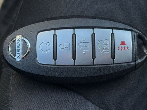 Used 2025 Nissan Altima 2.5 SV image 21