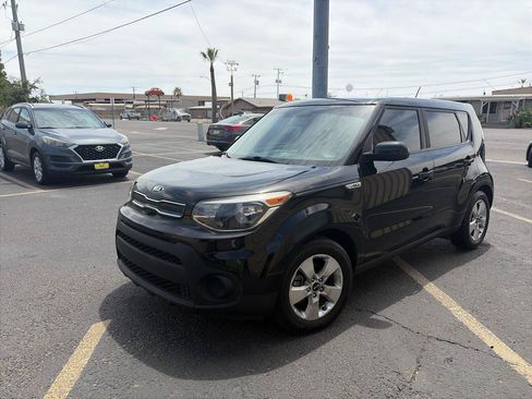 Used 2018 Kia Soul FWD image 5