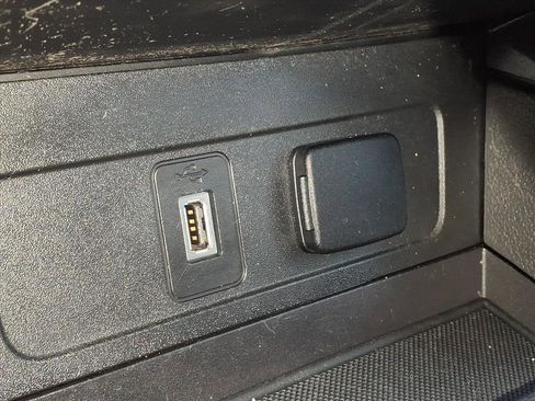 Used 2018 Ford Escape Titanium image 25