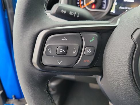Used 2025 Jeep Wrangler Unlimited Sport AWD/4WD image 24