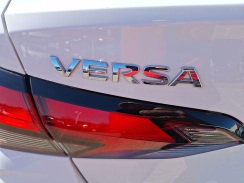 Used 2024 Nissan Versa S w/ S Plus Package image 12