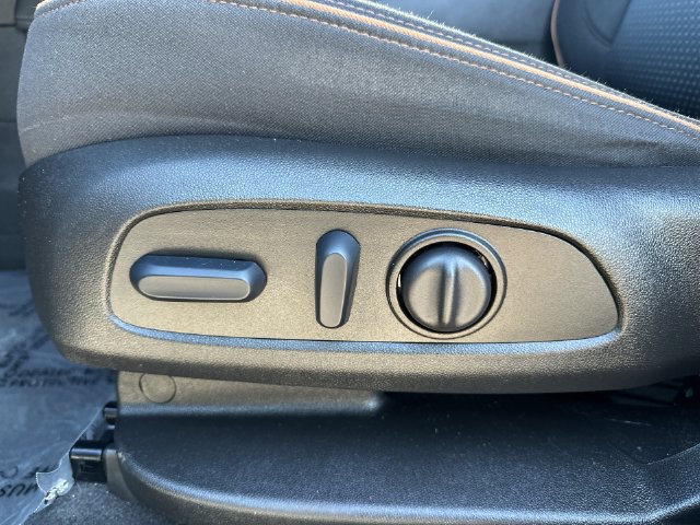 Certified 2023 GMC Acadia AT4 AWD/4WD image 23
