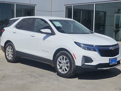 Used 2023 Chevrolet Equinox LT FWD image 1
