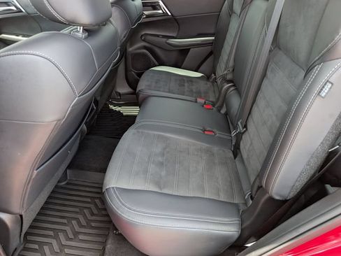 Used 2024 Mitsubishi Outlander SE FWD image 30