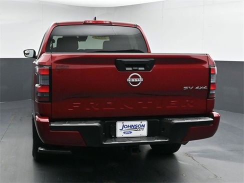 Used 2023 Nissan Frontier SV w/ Tow Package image 13