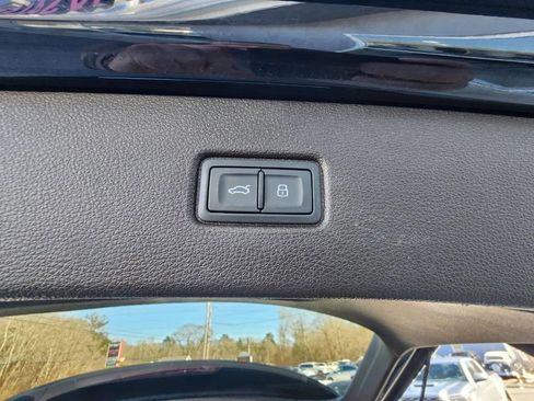 Used 2019 Audi Q7 3.0T Premium Plus w/ Premium Plus Package image 16