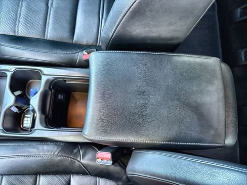 Used 2022 Honda CR-V EX-L image 29