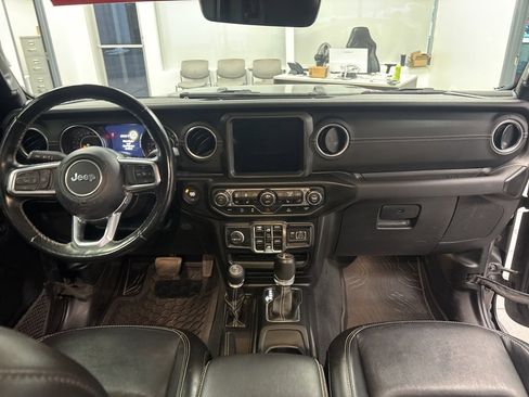 Used 2022 Jeep Gladiator Overland w/ Popular Equipment Package image 10