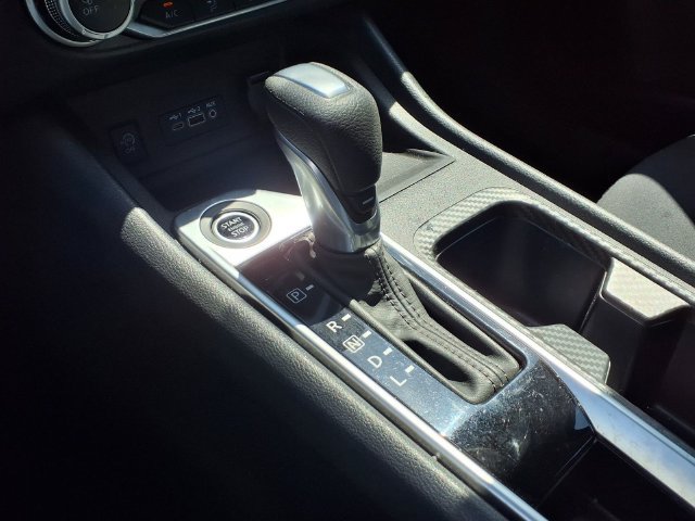 Certified 2025 Nissan Sentra SV FWD image 10